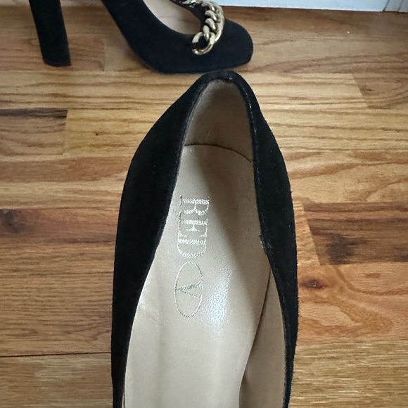 RED Valentino Suede Square Toe/Hill Chain Trim Pumps - Picture 8 of 12